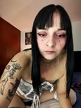 Snapshot of KARINNA__RAVEN chatting on 09-11-25, 12:43 KARINNA RAVEN online show from 09-11-25, 12:43