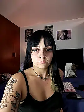 Snapshot of KARINNA__RAVEN chatting on 09-18-25, 10:02 KARINNA RAVEN online show from 09-18-25, 10:02