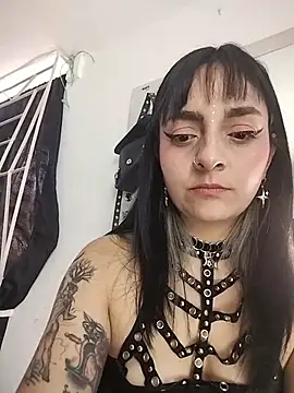 KARINNA  RAVEN online show from 05-29-26, 06:03