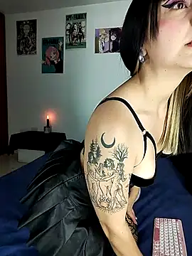 Snapshot of KARINNA__RAVEN chatting on 10-02-25, 09:29 KARINNA RAVEN online show from 10-02-25, 09:29