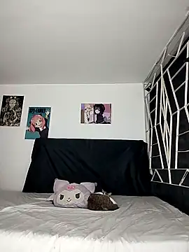 KARINNA  RAVEN online show from 03-20-26, 12:00