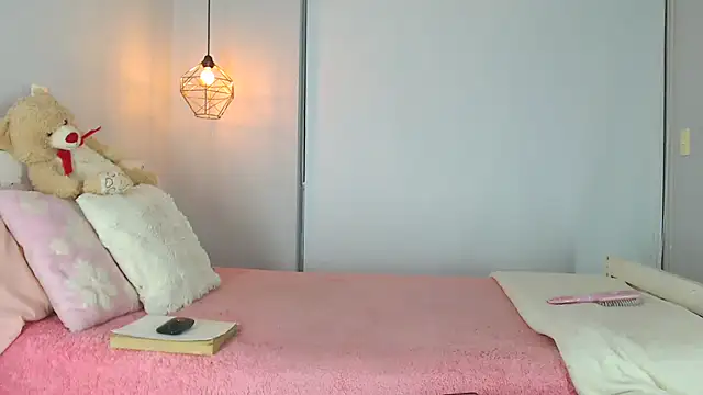 Tiana Paez1 online show from 03-16-26, 07:01