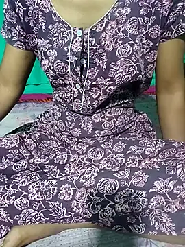 Snapshot of Reena_devi23 chatting on 03-18-25, 03:34 Reena devi23 online show from 03-18-25, 03:34