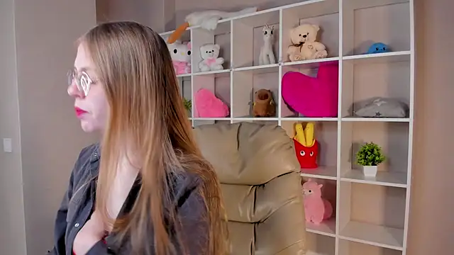 Joann Shermann online show from 09-11-25, 12:43