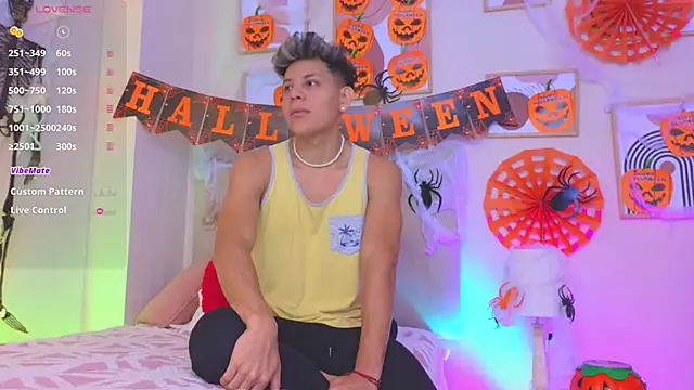 Almiboys online show from 10-27-25, 01:28