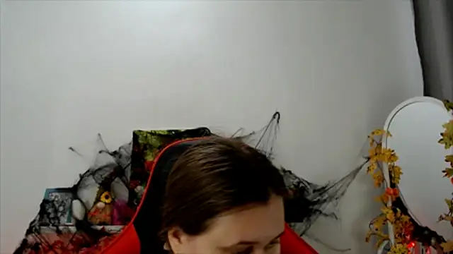 Lucky Lana online show from 10-29-25, 02:21