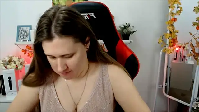 Lucky Lana online show from 11-09-25, 02:15