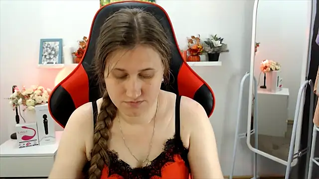 Snapshot of Lucky_Lana chatting on 06-26-26, 03:23 Lucky Lana online show from 06-26-26, 03:23