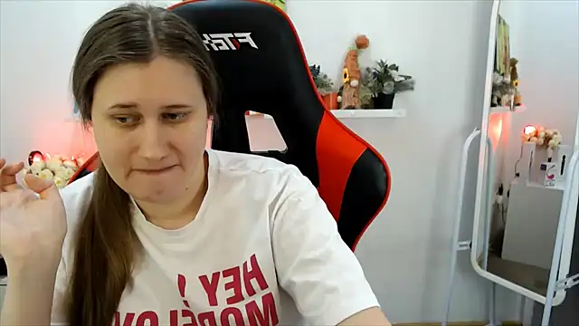 Lucky Lana online show from 03-06-26, 03:45