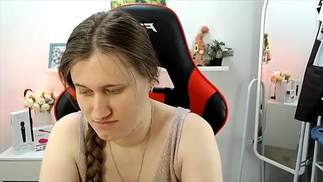 Lucky Lana online show from 05-05-26, 02:03