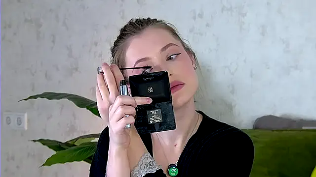 AshleyD  online show from 10-26-25, 03:18