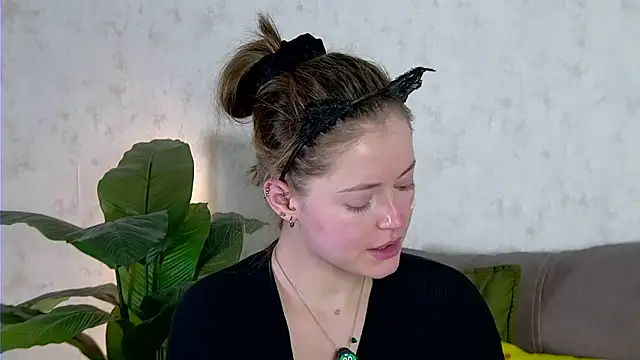 AshleyD  online show from 10-23-25, 02:54