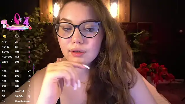 LuxSopphia online show from 05-24-26, 12:38