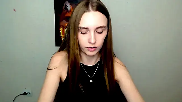 Doll Angelina online show from 05-13-26, 06:09