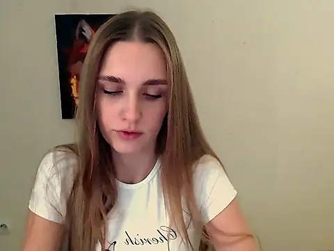 Doll Angelina online show from 11-20-25, 06:58