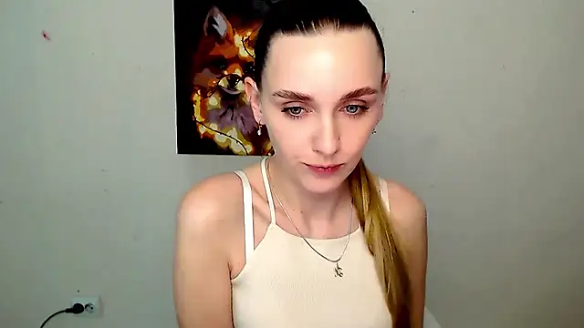 Doll Angelina online show from 05-17-26, 06:57
