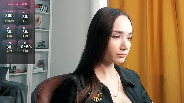 Lillllos online show from 11-28-25, 04:23