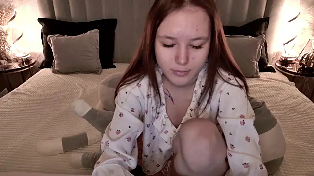 CarolineTenders online show from 04-09-26, 01:18