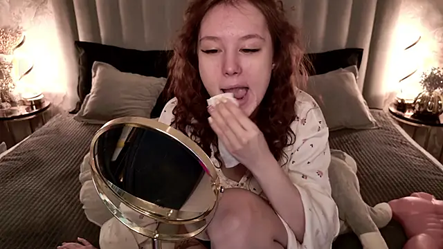 CarolineTenders online show from 04-01-26, 01:19