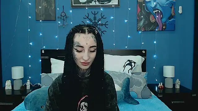 Snapshot of Velvetbat chatting on 04-22-26, 07:04 Velvetbat online show from 04-22-26, 07:04