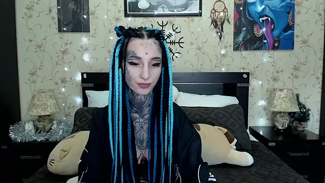 Velvetbat online show from 12-14-25, 07:03