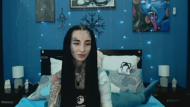 Snapshot of Velvetbat chatting on 05-18-26, 07:02 Velvetbat online show from 05-18-26, 07:02
