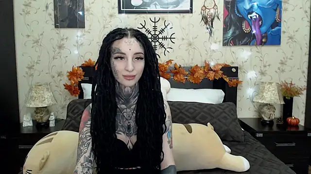 Velvetbat online show from 11-18-25, 07:11