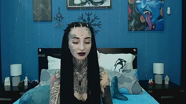 Snapshot of Velvetbat chatting on 04-25-26, 07:11 Velvetbat online show from 04-25-26, 07:11