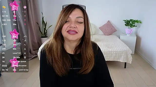 Nika Light online show from 10-14-25, 11:11