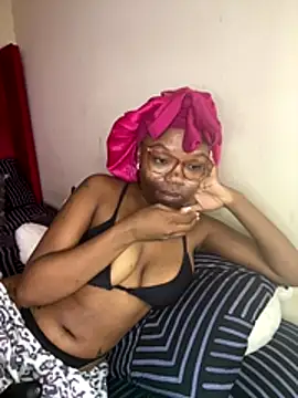 YummyMelanin117 online show from 12-23-25, 07:18