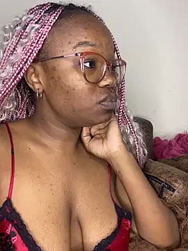 YummyMelanin117 online show from 05-19-26, 11:12