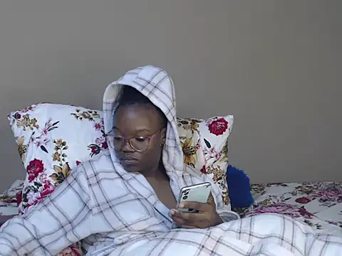 YummyMelanin117 online show from 03-20-26, 12:11