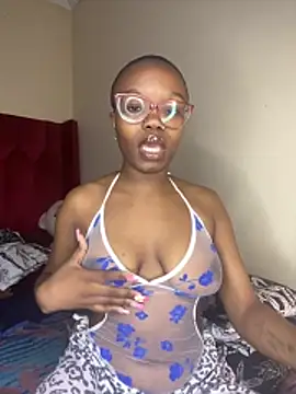 YummyMelanin117 online show from 11-10-25, 06:02