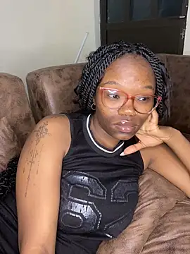 YummyMelanin117 online show from 02-06-26, 12:06