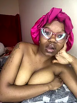 YummyMelanin117 online show from 11-25-25, 06:36