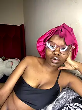 YummyMelanin117 online show from 11-30-25, 06:52