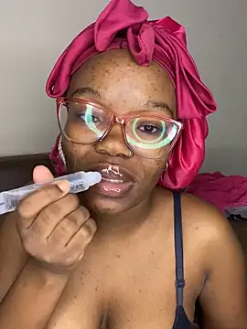 YummyMelanin117 online show from 04-19-26, 04:41