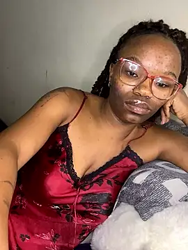 YummyMelanin117 online show from 01-12-26, 10:36