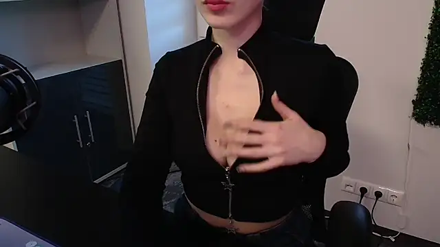 SunnyNeila online show from 03-21-25, 01:23