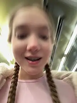 bambi lu online show from 11-28-25, 06:08