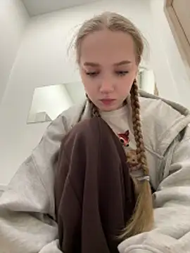 bambi lu online show from 03-25-26, 06:40