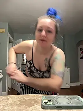 oliviahazee online show from 04-02-26, 01:51