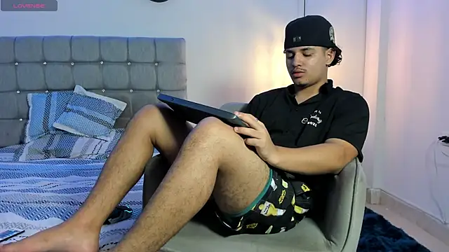 samxx muscle online show from 10-10-25, 01:45