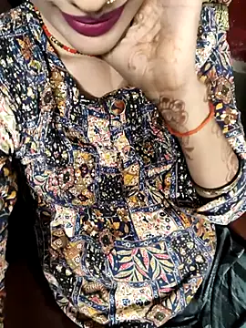 Eshwari Chopra online show from 10-13-25, 03:24