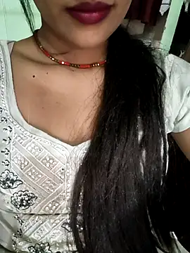 Snapshot of Eshwari_Chopra chatting on 04-24-26, 04:58 Eshwari Chopra online show from 04-24-26, 04:58
