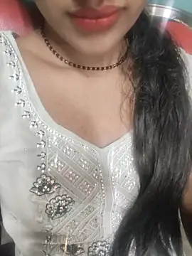Snapshot of Eshwari_Chopra chatting on 06-09-26, 03:24 Eshwari Chopra online show from 06-09-26, 03:24