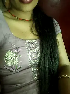 Snapshot of Eshwari_Chopra chatting on 05-05-26, 04:48 Eshwari Chopra online show from 05-05-26, 04:48