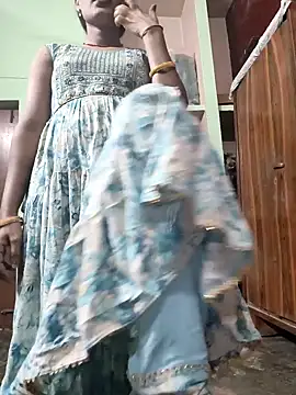 Eshwari Chopra online show from 10-30-25, 01:42