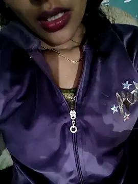 Eshwari Chopra online show from 12-14-25, 03:35