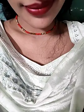 Eshwari Chopra online show from 11-16-25, 05:17